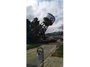 Giresun’da Su Kulesi Kontrollü Bir Şekilde Yıkıldı