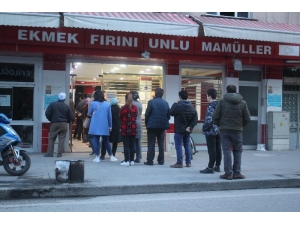 Sokağa Çıkma Yasağı Öncesi Alışveriş Hareketliliği