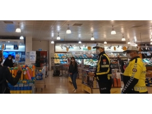 Marmaris’te Marketlere Sosyal Mesafe Denetimi