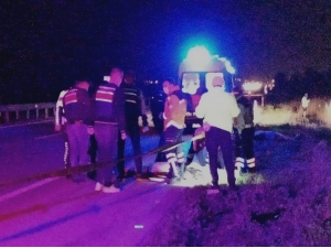 Otomobil Ve Motosiklet Çarpıştı: 3 Ölü