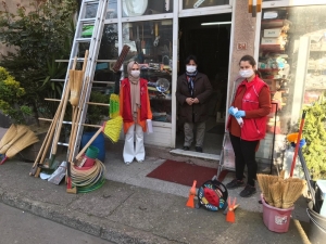 Gençlik Merkezi Yaptıkları Siper Maskeleri Dağıttı