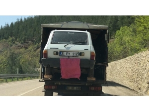 Kasasında Sebze Meyve Değil Otomobil Taşıdı