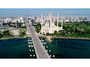 Adana’nın Cadde Ve Sokakları Bomboş Kaldı