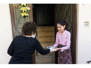 Vefa Sosyal Destek Grubu Birimini Arayarak Okumak İçin Kitap İstedi