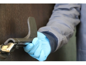 Sivaslı Firmadan, Kapı Koluna Dokunmaya Son Verecek Çalışma