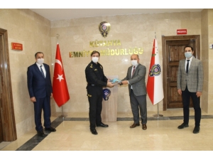 Kütahya Bilsem’de Üretilen Maskeler İl Emniyet Müdürlüğü’ne Teslim Edildi