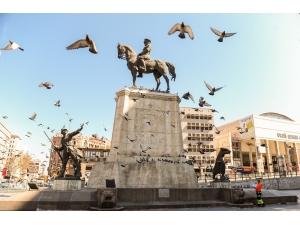 Boş Kalan Ankara Sokakları İha Foto Muhabirinin Objektifine Böyle Yansıdı