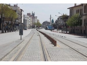 Konya’da Sokağa Çıkma Kısıtlaması Sonrası Sokaklar Boş Kaldı