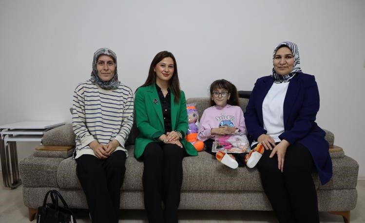 baskan-durgut-ve-kaymakam-yayabasi-ailelerle-bulustu