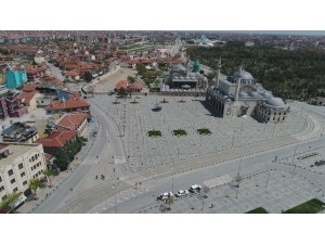Konya’da Boş Cadde Ve Sokaklar Havadan Görüntülendi
