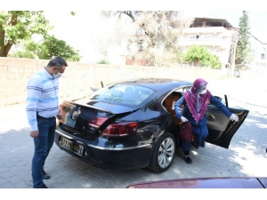Başkan Özcan, Makam Arabası İle Hizmet Verdi