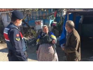 Nallıhan’da Hacer Teyze’den Anlamlı Destek