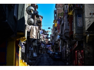 İstanbul Sokakları Boş Kaldı