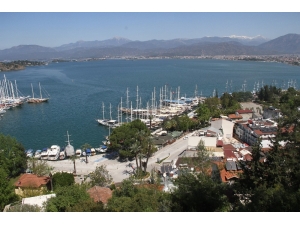 Fethiye’de Sokağa Çıkma Kısıtlamasına Uymayanlara Ceza Yağdı