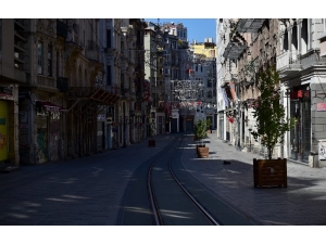 Koronavirüs Öncesi Ve Sonrası İstiklal Caddesi