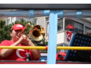 Büyükşehir Bandosu’ndan Mahalle Mahalle Sürpriz Konser