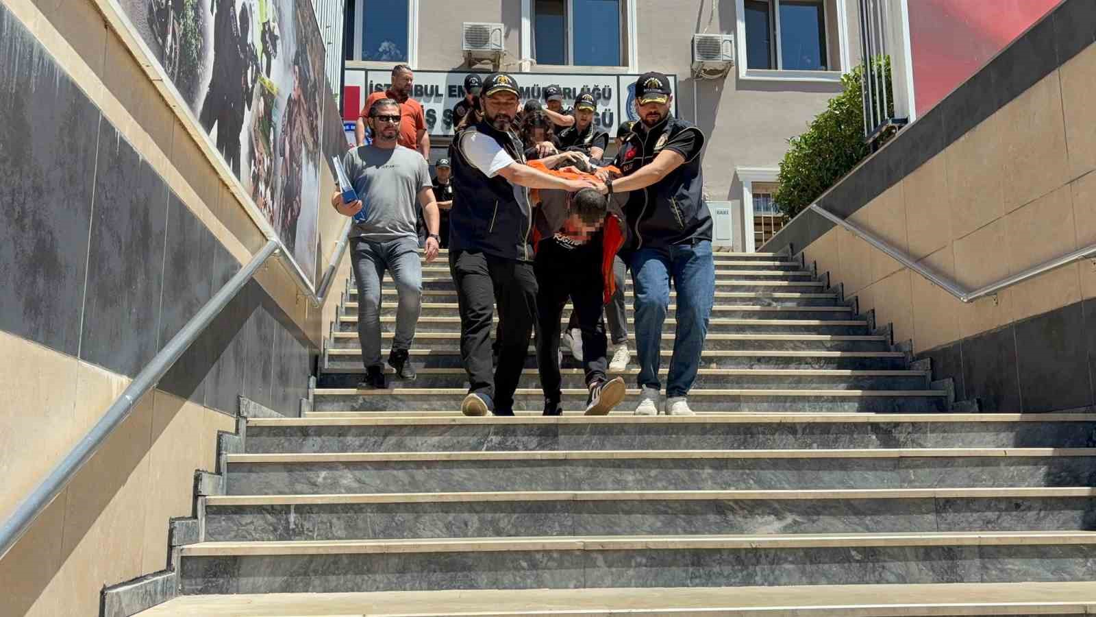 kartal-da-yan-bakma-kavgasinda-bir-kisi-oldu-olaya-iliskin-7-supheli-adliyeye-sevk-edildi