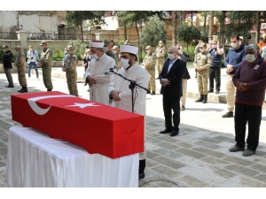 Hakkari’de Nöbet Sırasında Şehit Olan Asker Kızıltepe’de Toprağa Verildi