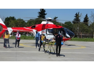 Mide Kanaması Geçiren Yaşlı Adam Ambulans Helikopterle Hastaneye Yetiştirildi