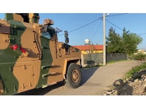 Jandarmadan Vatandaşlara Uyarı: "Baharın Gelmesi, Havaların Isınması Sizleri Yanıltmasın, Dışarı Çıkmayın"