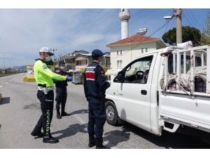Çanakkale Kontrol Noktalarında Korona Virüs Denetimi