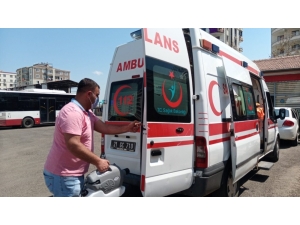 Diyarbakır’da Ambulans, Otobüs Ve Kamu Araçları Dezenfekte Ediliyor