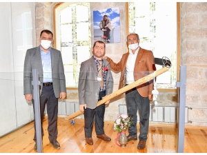 ’Mercedes Kadir’in Eşyaları Müzede Sergilenecek