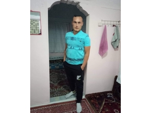 25 Yaşındaki Genç Evinde Ölü Bulundu