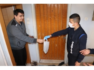 Erenler Belediyesi Sokağa Çıkma Kısıtlamasında 48 Saat Hizmet Veriyor