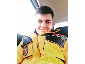 Sağlık Çalışanı ’Evde Kal’ Çağrısına Uymayan Ailesini İhbar Etti