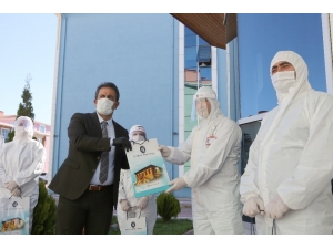 Çorum Belediyesi’nden Karantinaya Alınanlara Hediye