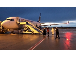 Kktc’den 189 Türk Vatandaşı Van’a Getirildi