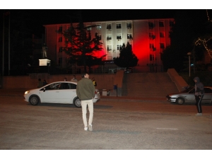 Yasak Kalktı, Vatandaş Sokağa Dökülüp Müzik Eşliğinde Oynadılar