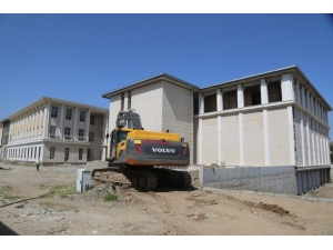 Cizre Belediyesi Yeni Hizmet Binası Ve Kültür Merkezinin İnşaatına Başlandı