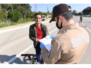 Adana’da Sokağa Çıkan 800 Kişiye 833 Bin Lira Para Cezası Kesildi