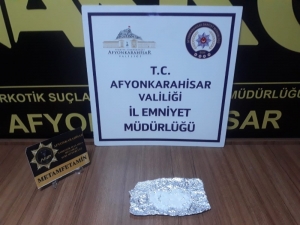 Emniyet Ekipleri Çok Sayıda Uyuşturucu Madde Ele Geçirdi