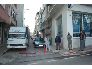 Usta Şoför İki Kez Freni Patlayan Kamyonla Faciayı Atlattı