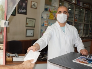 Aydın’da Eczanelerde Maske Dağıtımı Başladı