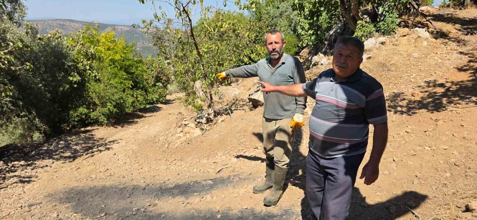 tire-de-bitmeyen-yol-cilesi-mahalleli-can-guvenliginden-endiseli