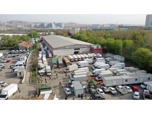 Büyükşehir Belediyesi, Gıda Yardımları Kolilerini Taşıtmak Üzere Nakliyecilerle Anlaştı