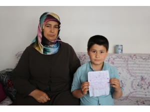 7 Yaşındaki Yusuf Tablet Almak İçin Biriktirdiği Parayı Bağışladı