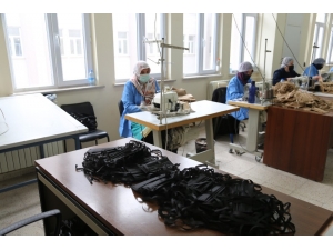 Maske Seferberliğine Üniversitede Destek Verdi