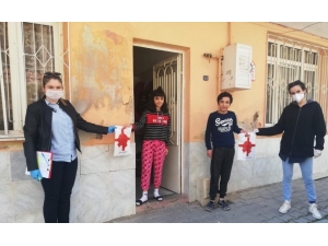 Turgutlu’da 750 Kitap Çocuk Ve Gençlerle Buluştu