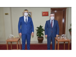 Van Emniyet Müdürlüğüne Siperlik Maske Desteği