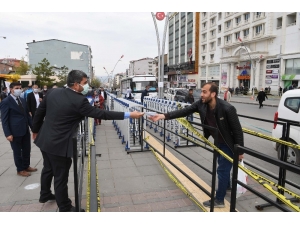 Başkan Asya’dan Vatandaşlara Maske