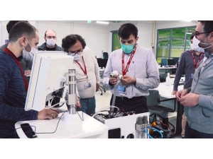 Selçuk Bayraktar, Yerli Solunum Cihazını Anlattı: "Hızlı Bir Aksiyon Filmi Gibi Bu Güne Geldik"