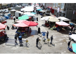 Vali Cüneyt Epcim Halk Pazarında Denetlemelerde Bulundu