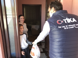 Karadağ’ın Covid-19 Salgını Mücadelesine Tika’dan Destek