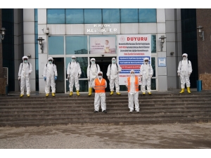 Büyükşehir Belediyesi Kamu Ve Özel Kuruluşlarda Dezenfektan Çalışmalarını Sürdürüyor