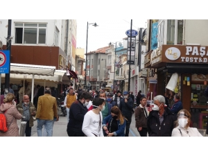 Koronaya Aldırmadılar, Maaş Derdine Düştüler